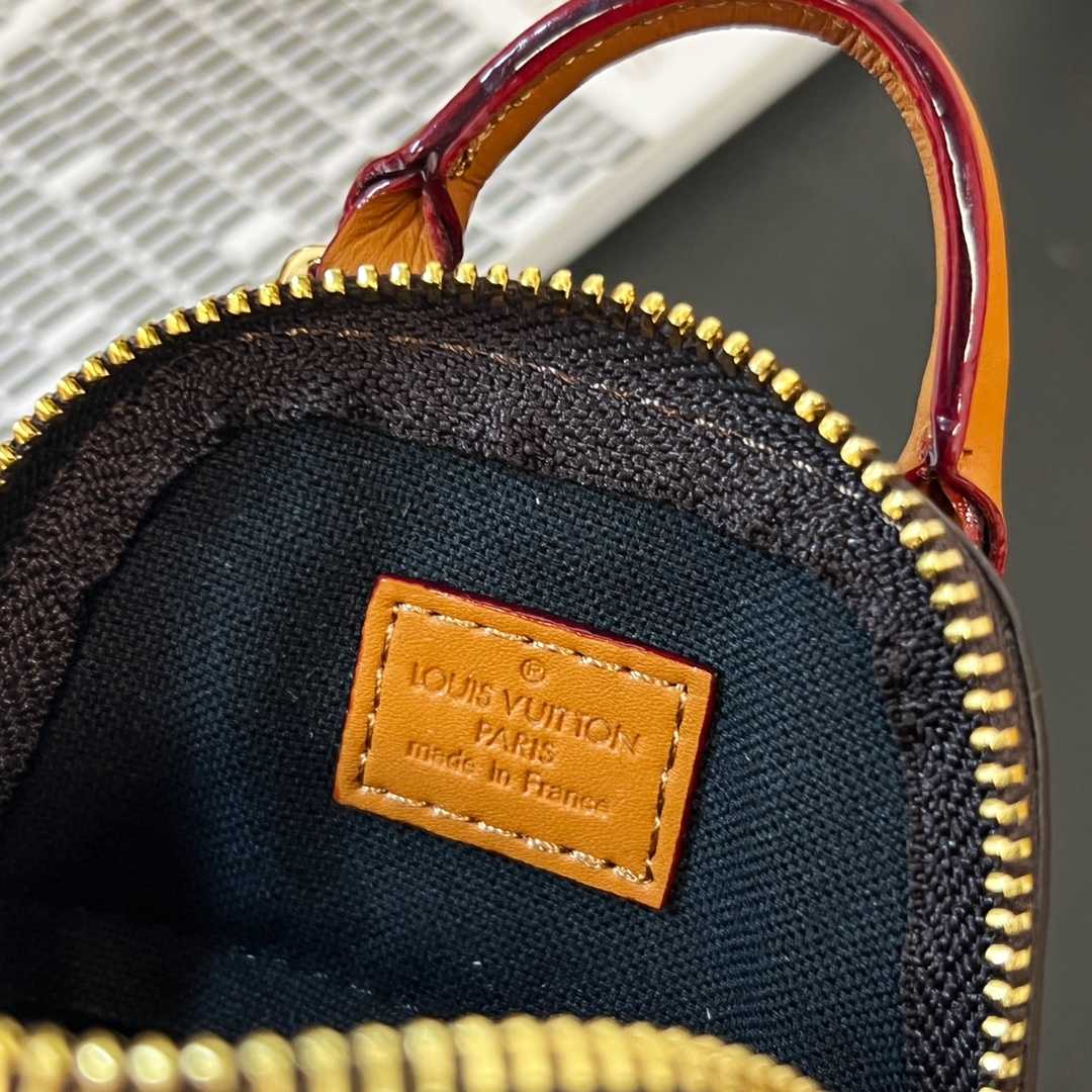 Louis Vuitton Micro Alma Bag Charm   M00995 - 