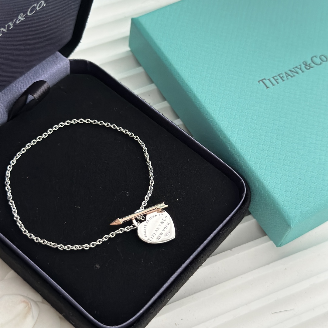 Tiffany&CO Lovestruck Heart Tag Bracelet - 