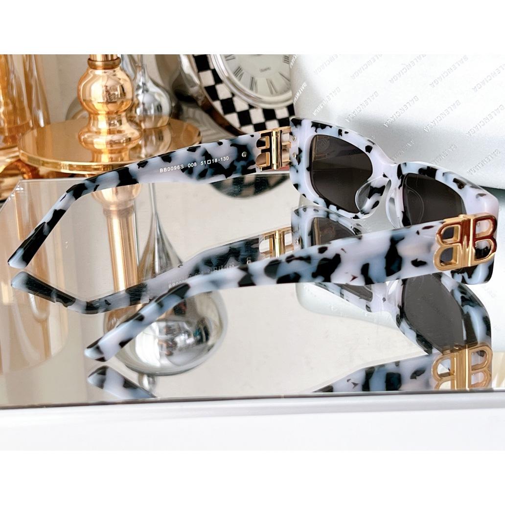 Balenciaga Dynasty Rectangle Sunglasses In White    bb0096 - 