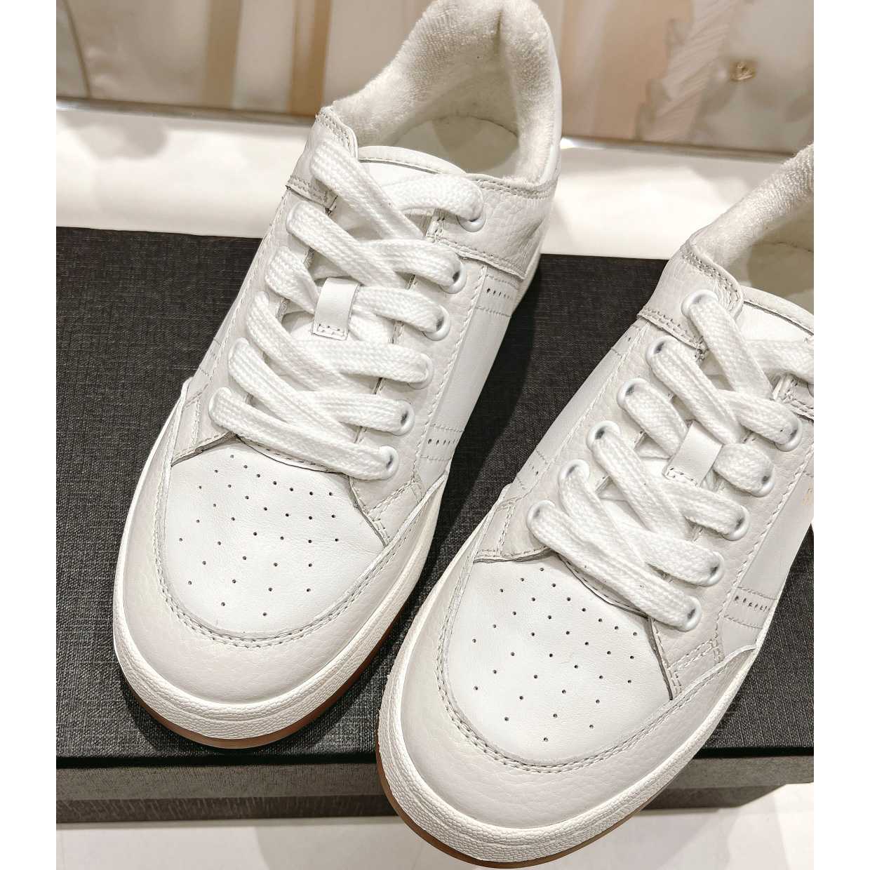 Saint Laurent Low-top Lace-up Sneakers - 