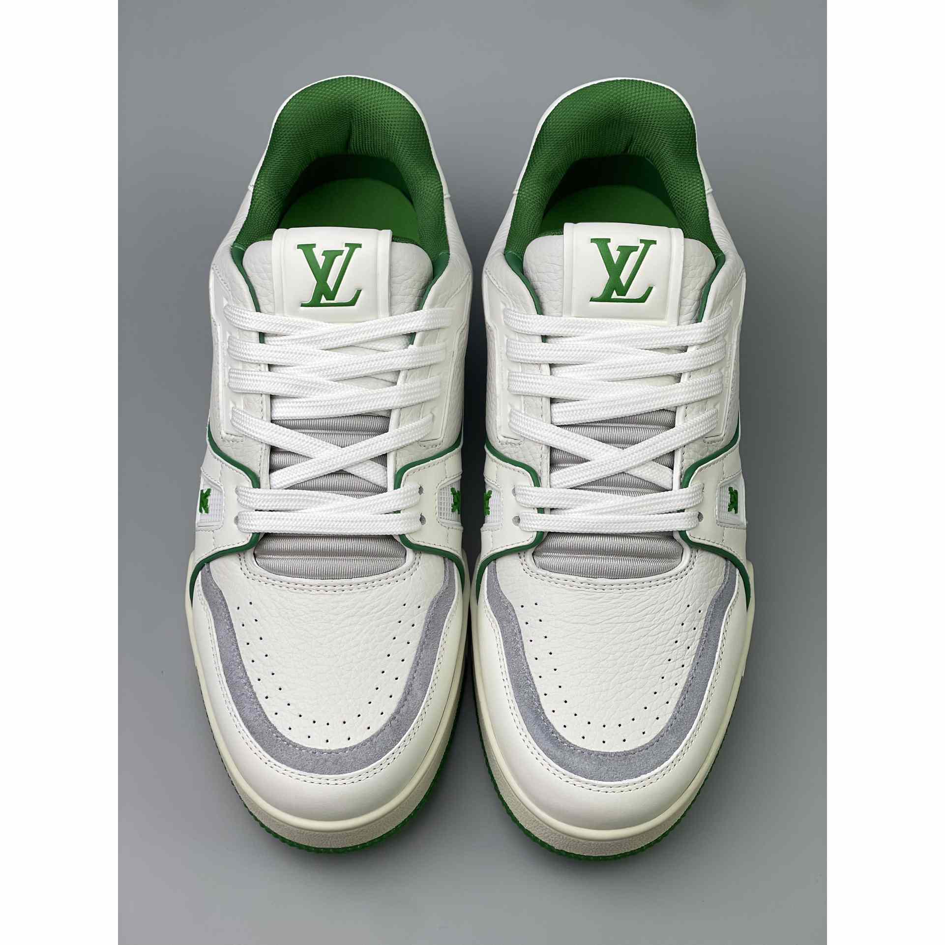 Louis Vuitton Trainer Sneaker (Upon UK Size) - 