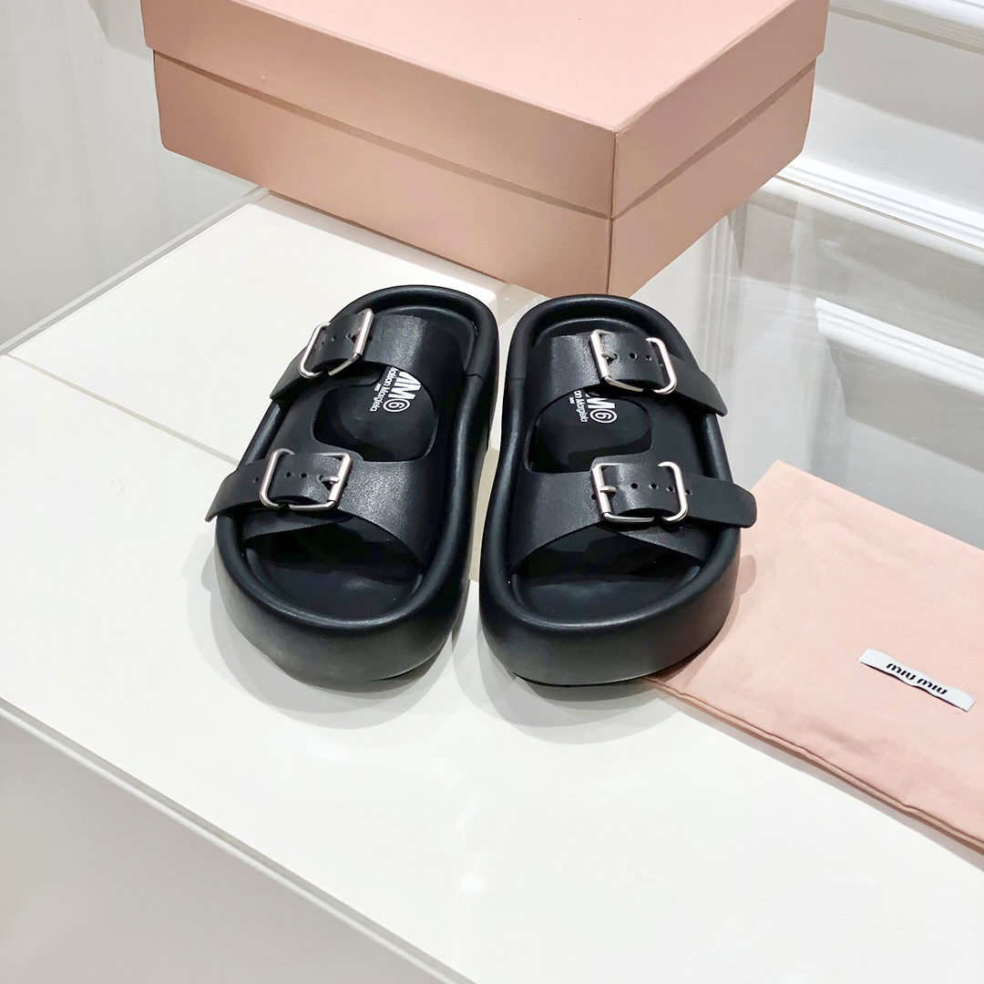 Maison Margiela MM6 Buckle-strap Leather Sandals - 