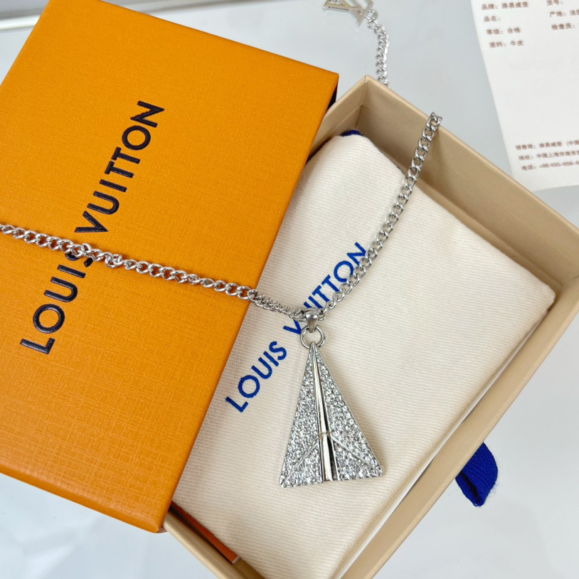 Louis Vuitton LV Paperplane Necklace      M01034 - 