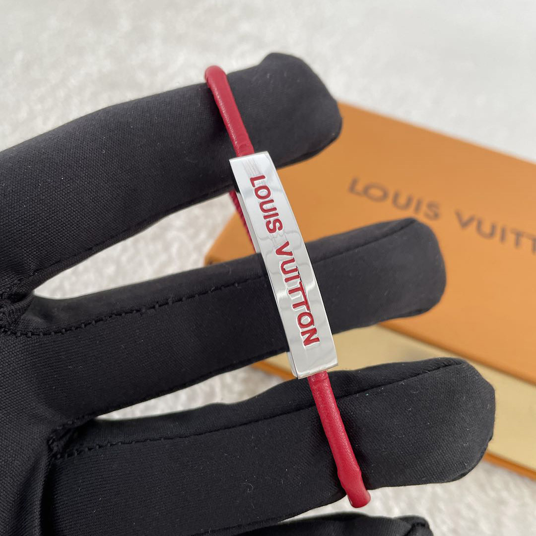Louis Vuitton Clip It Bracelet     M8120E - 