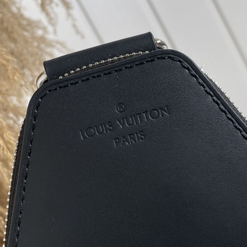 Louis Vuitton Avenue Slingbag  ( 20 x 31 x 7cm)   N45302 - 