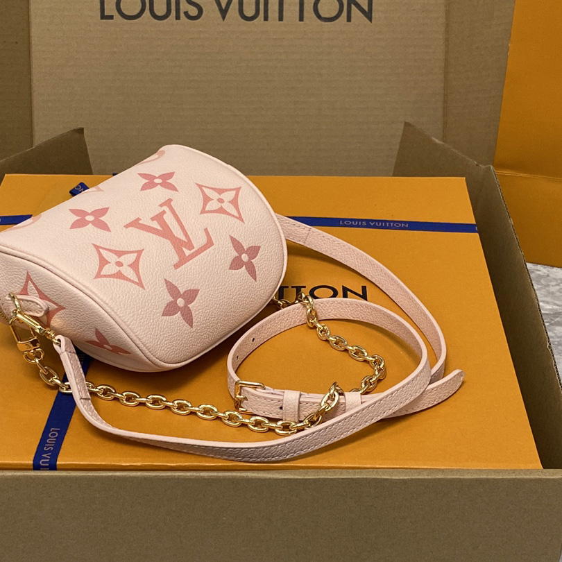 Louis Vuitton Mini Bumbag (17x12x9.5cm)      M82347 - 