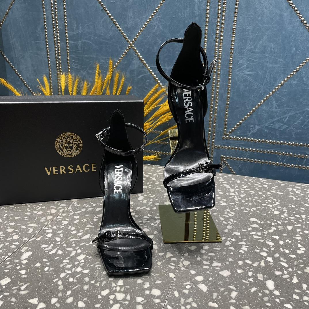 Versace Pin-Point Sandals - DesignerGu