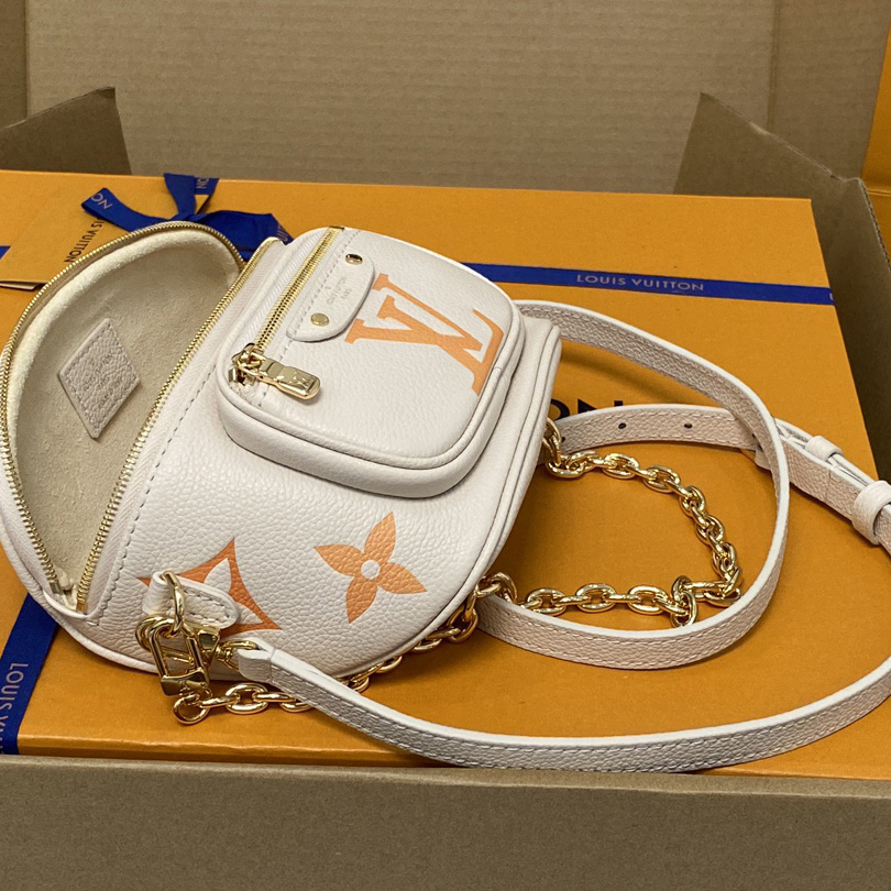Louis Vuitton Mini Bumbag (17x12x9.5cm)      M82208 - 
