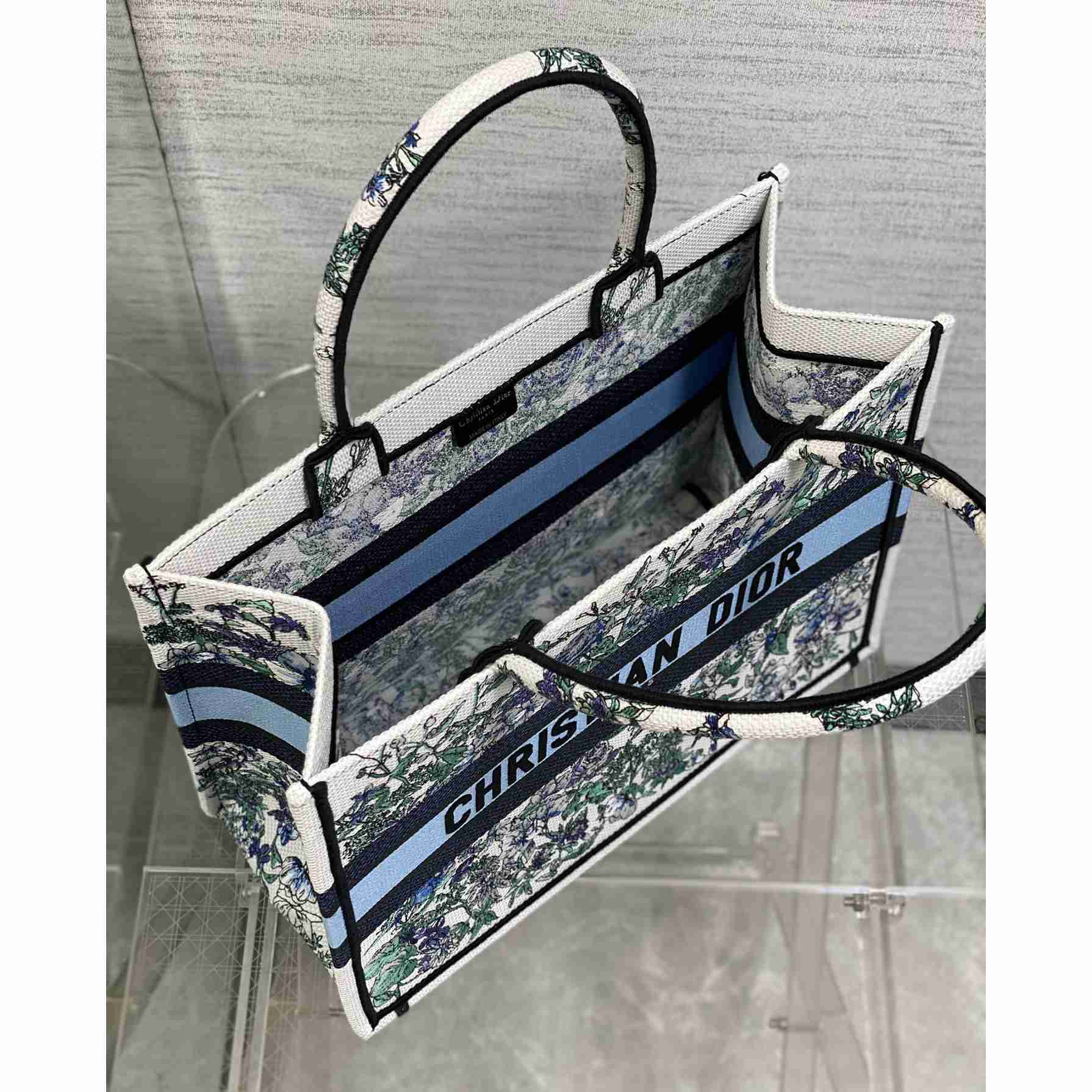Dior Medium Dior Book Tote - 