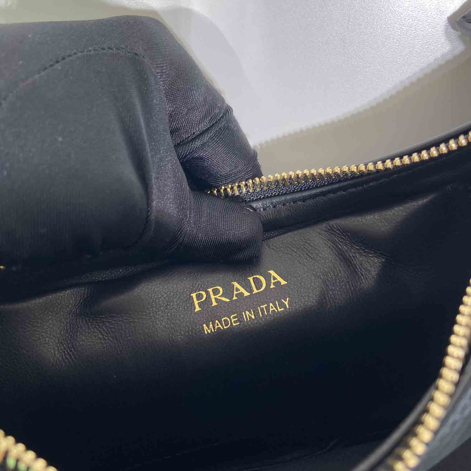 Prada Arqué Re-Nylon And Brushed Leather Shoulder Bag - 