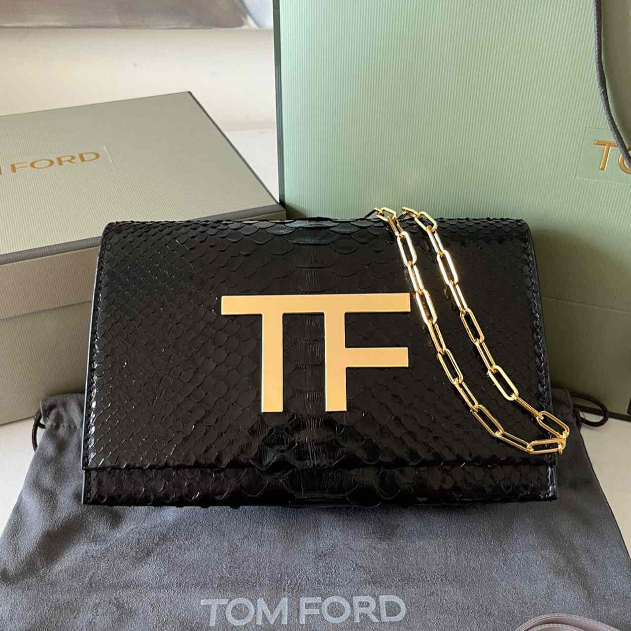Tom Ford Leather TF Bag (21-13-6cm) - 