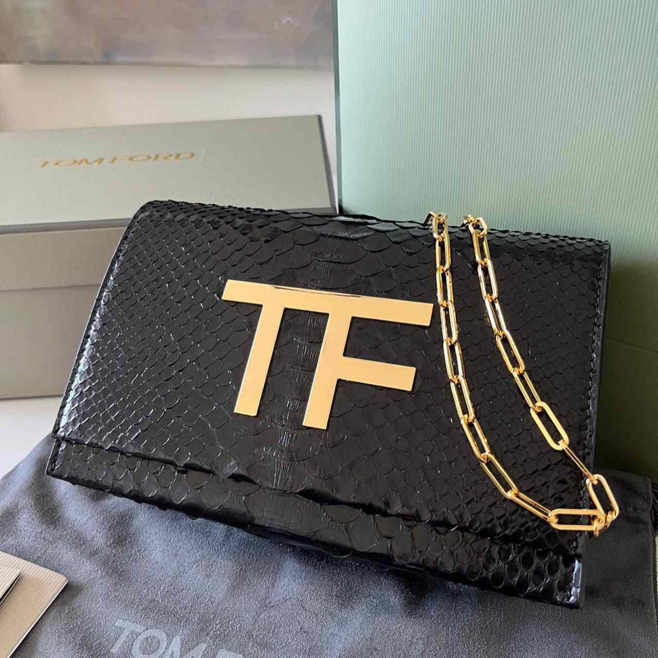 Tom Ford Leather TF Bag (21-13-6cm) - 