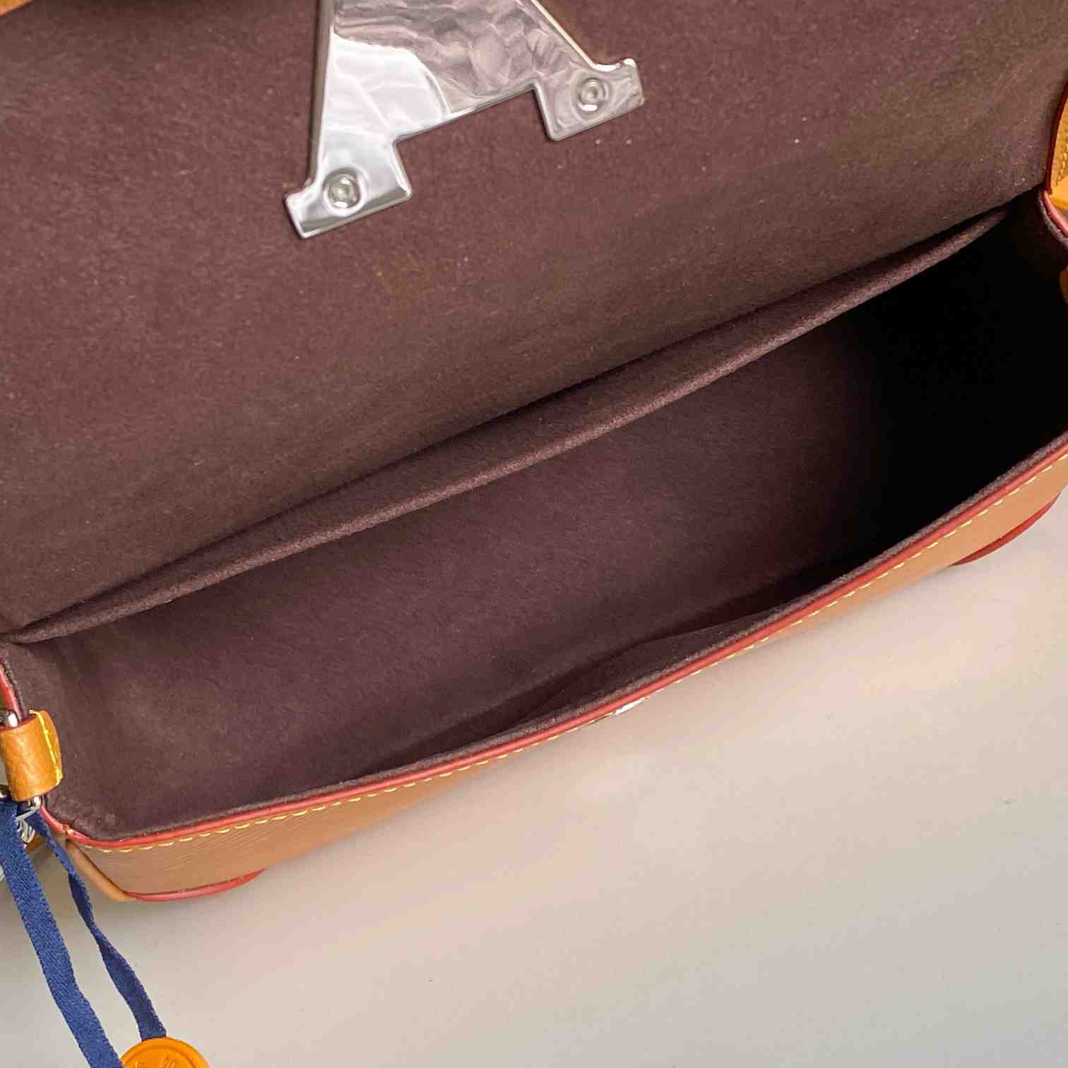 Louis Vuitton Buci    M59459 - 