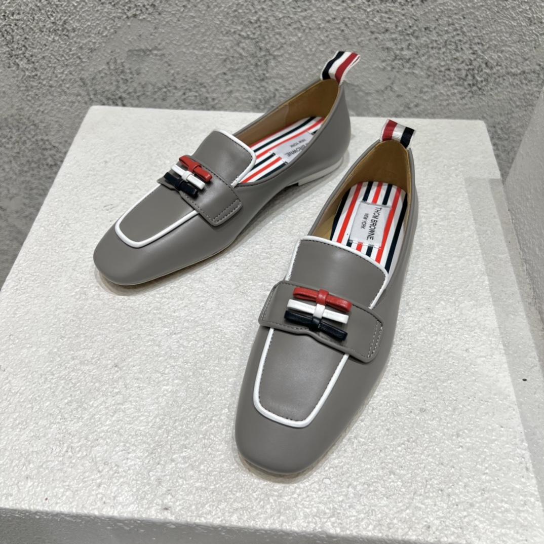 Thom Browne Bow-detail Flat Loafers - 
