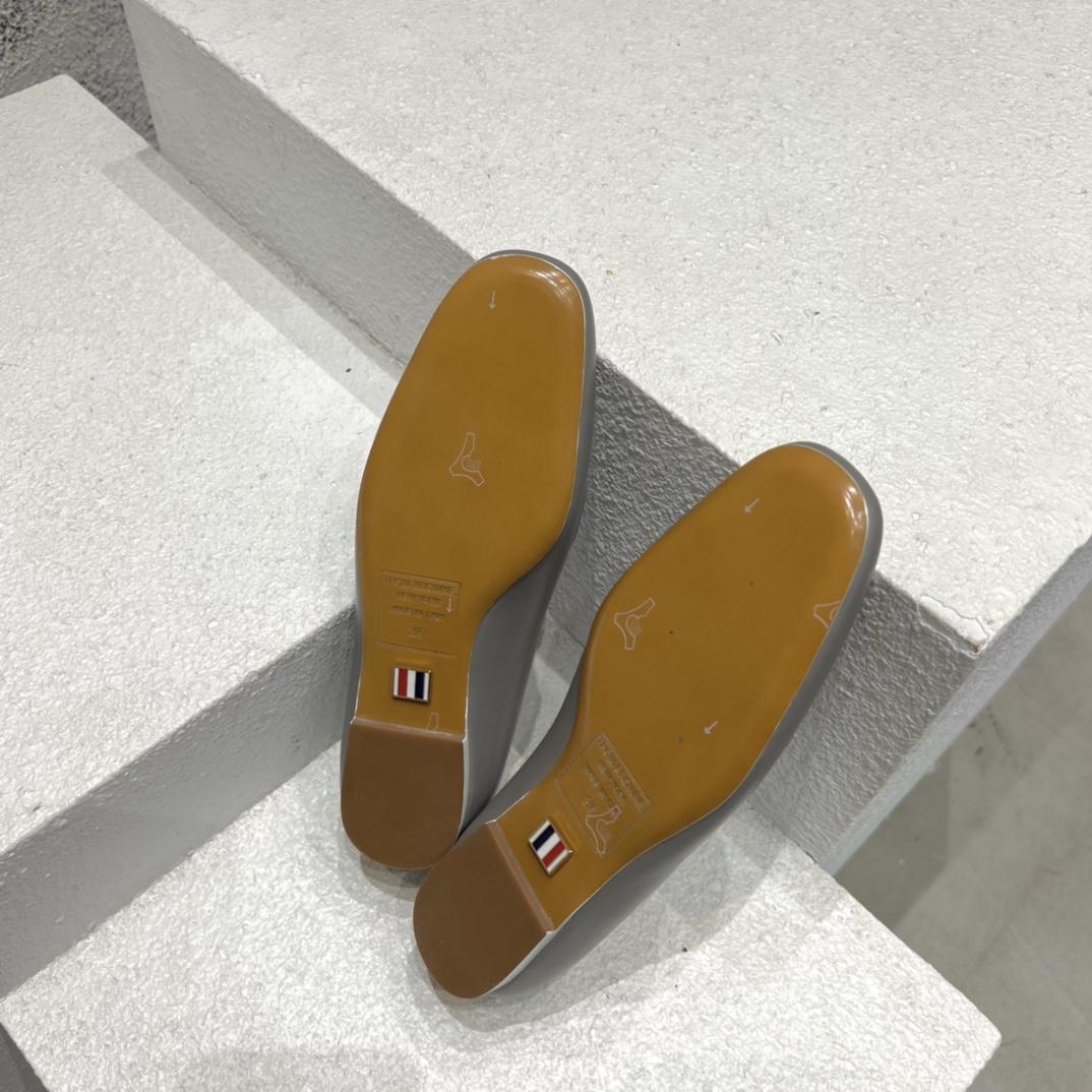 Thom Browne Bow-detail Flat Loafers - 