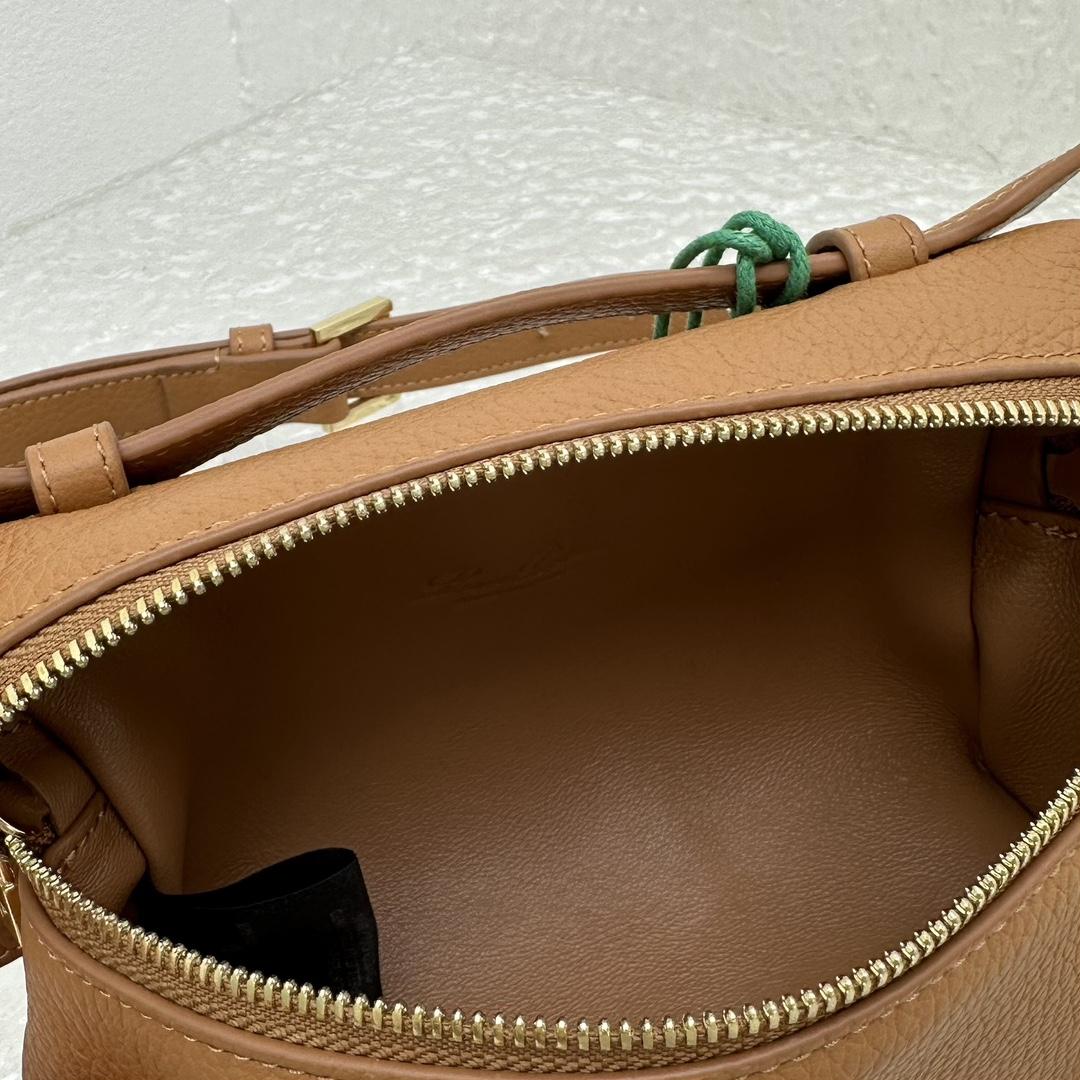 Loro Piana Extra pocket L16 Belt Bag  (16×6×10cm) - 