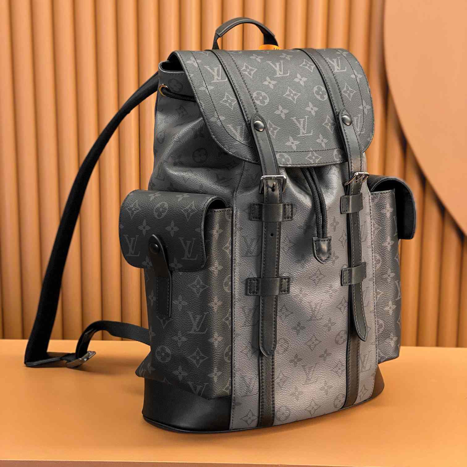 Louis Vuitton Christopher MM (38x44x21cm)     M45419 - 