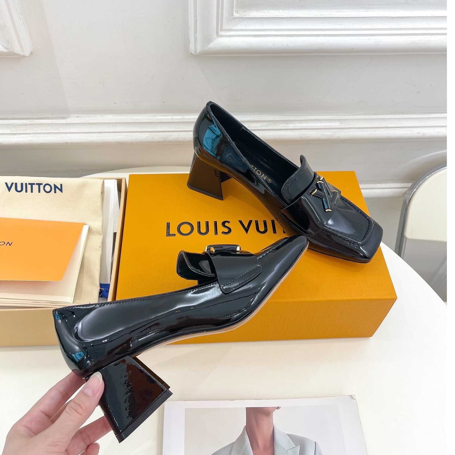 Louis Vuitton Shake Loafer   1ABTL2 - 