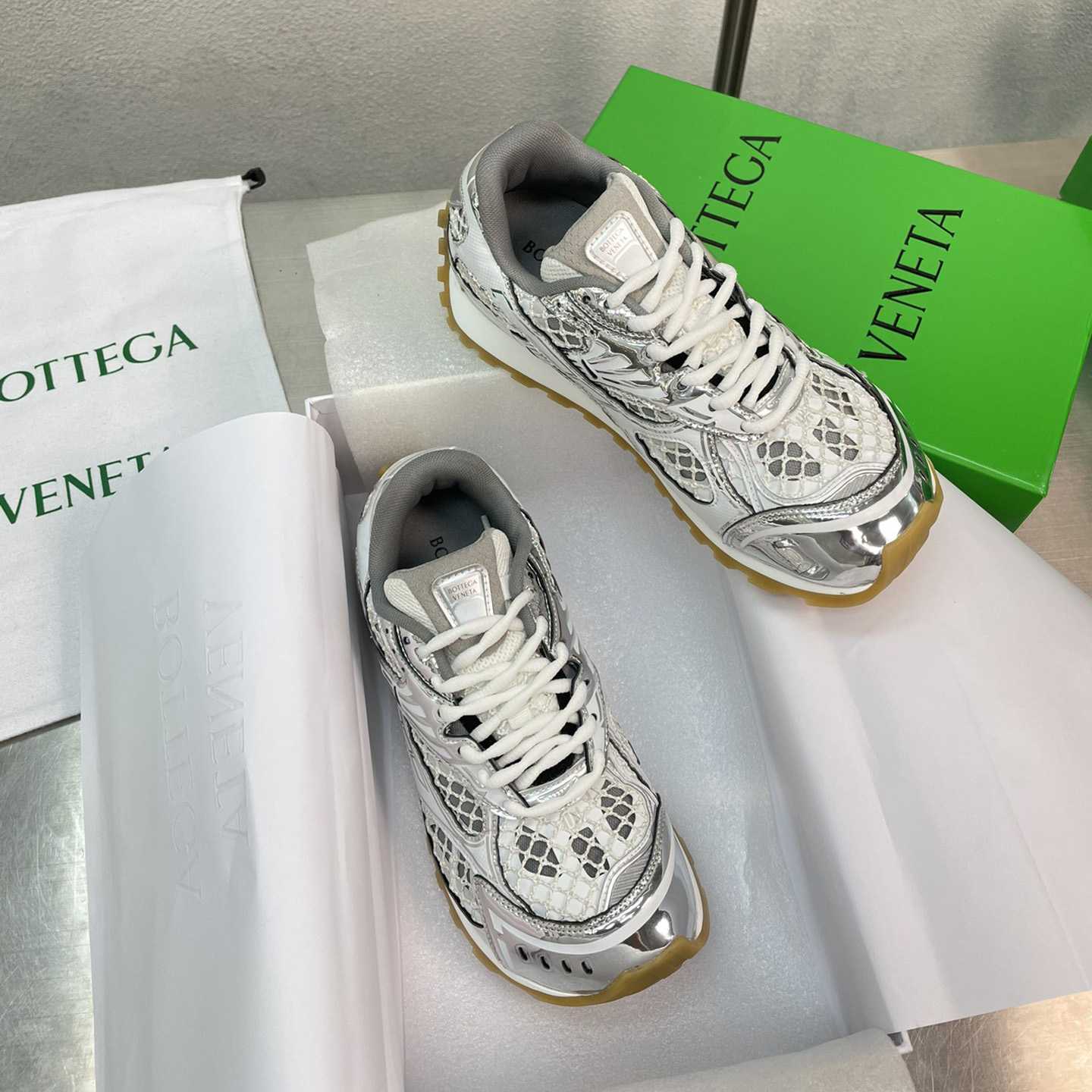 Bottega Veneta Orbit Sneaker - 