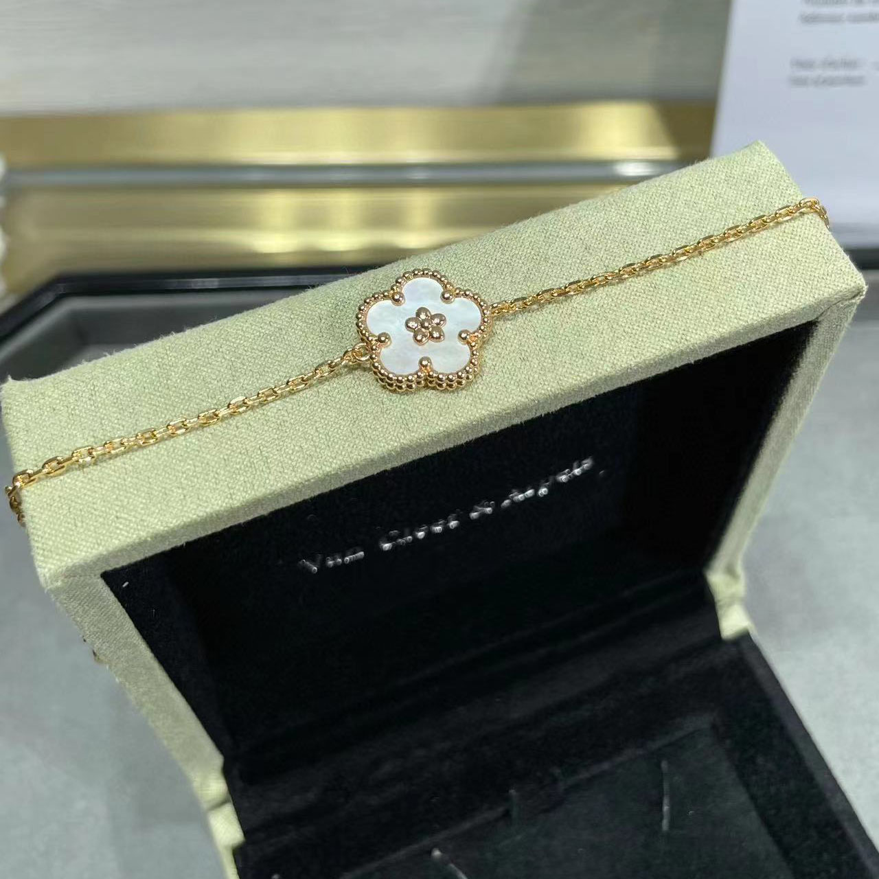 Van Cleef & Arpels Bracelet - 