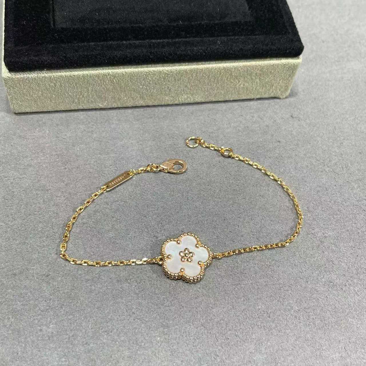 Van Cleef & Arpels Bracelet - 