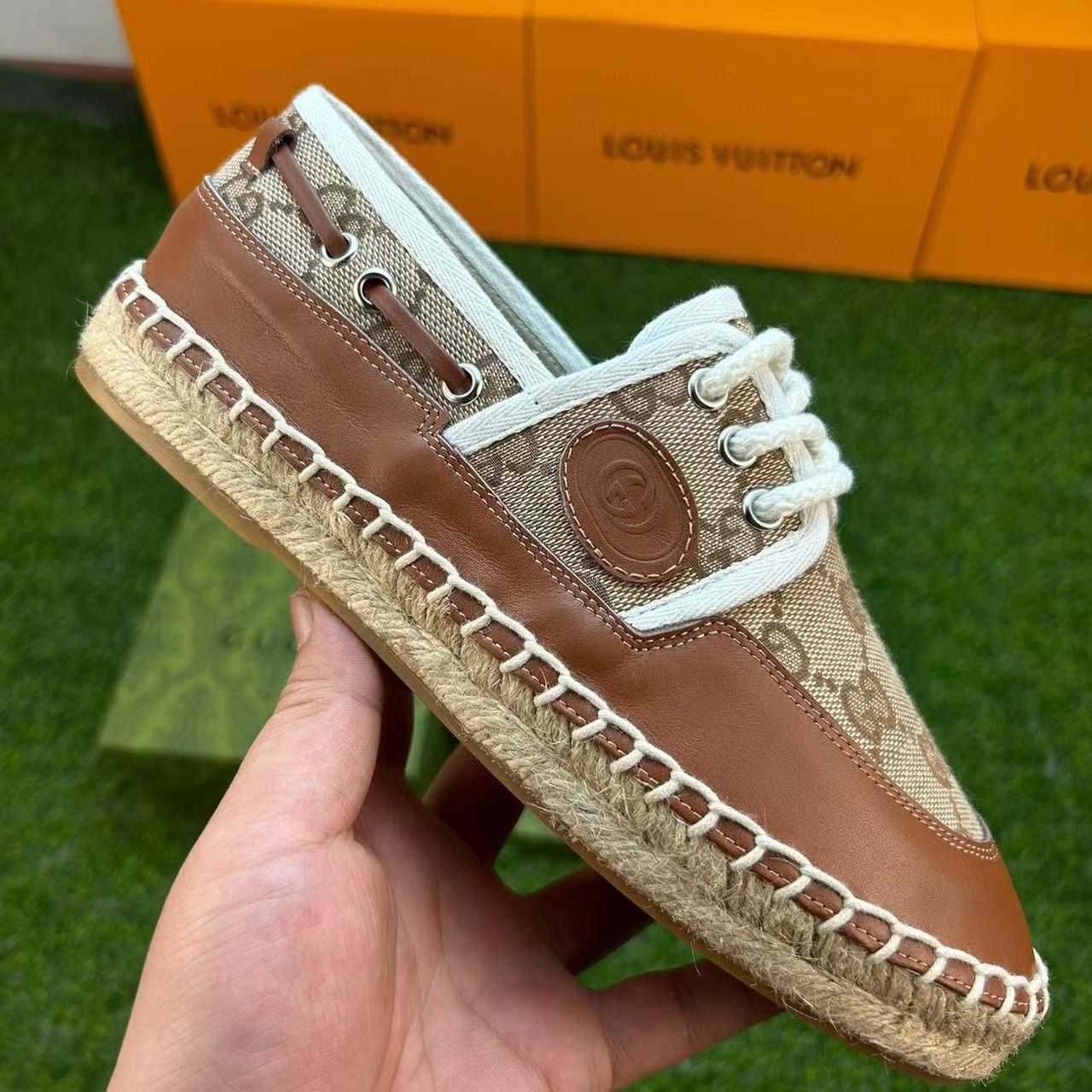 Gucci Lace-up GG Shoe - 