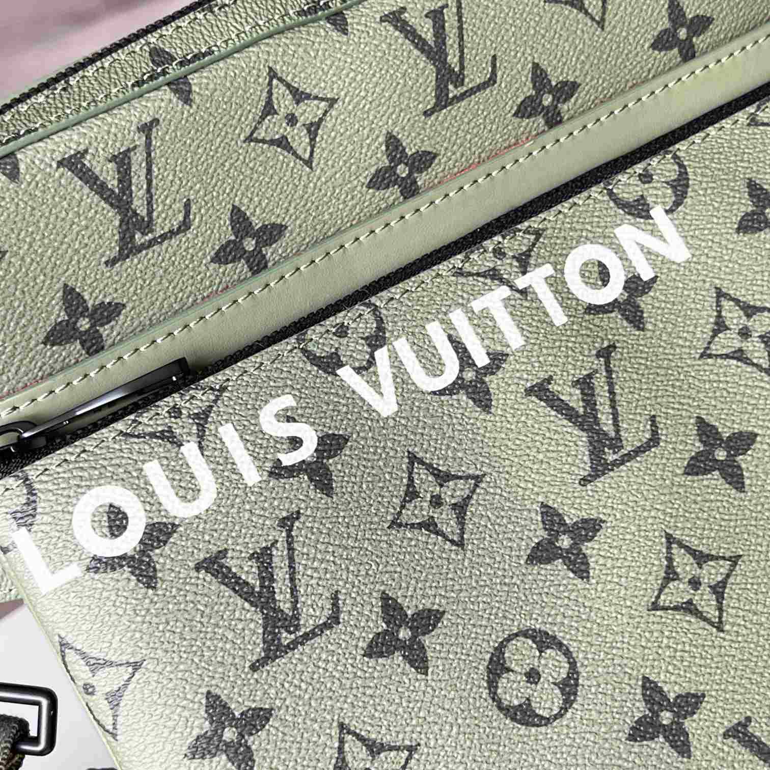 Louis Vuitton Trio Messenger   M23783 - 
