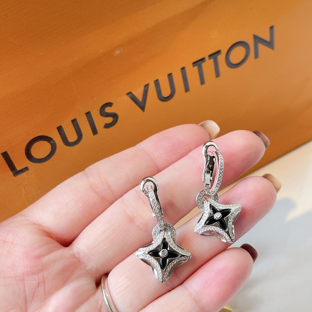 Louis Vuitton Ever Blossom Earrings   Q9696 - 