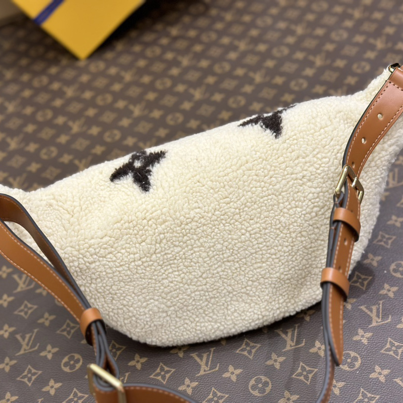 Louis Vuitton LV SKI Bumbag   M23715 - 