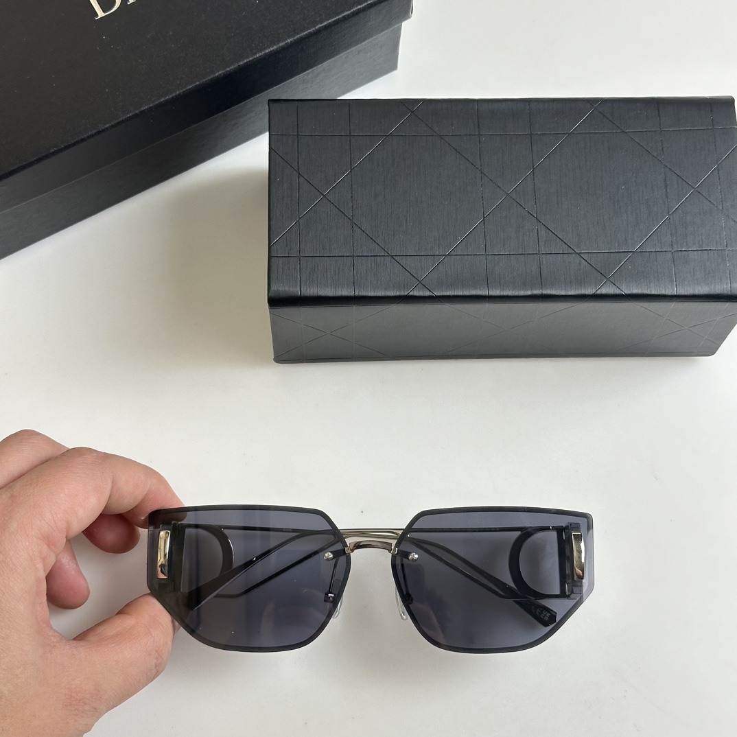 Dior 30Montaigne B3U Sunglasses - 