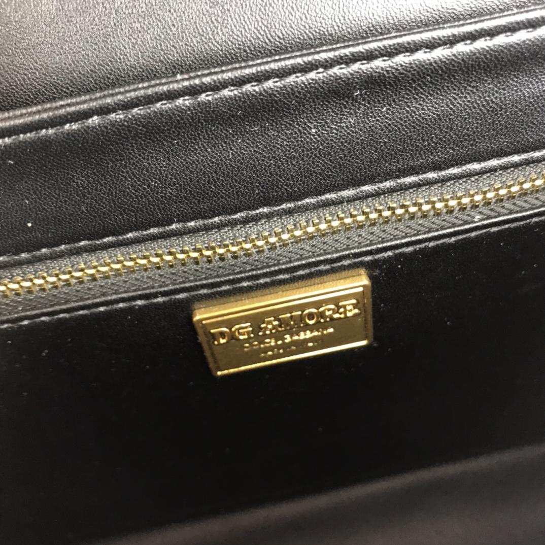 Dolce & Gabbana Small Dg Amore Bag  (27*18*8cm) - 