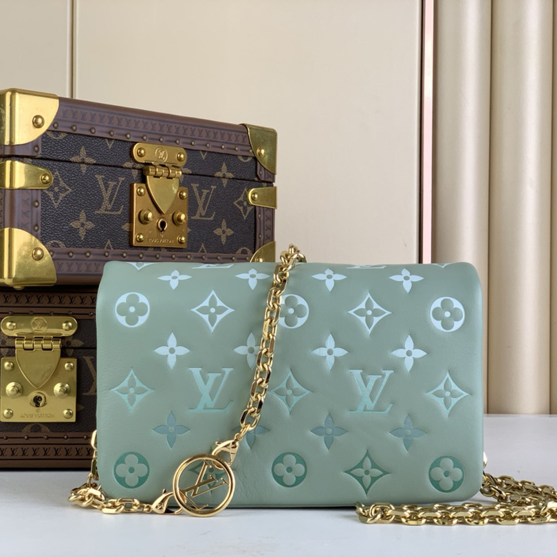 Louis Vuitton Pochette Coussin (20-14-8cm)   M82474 - 