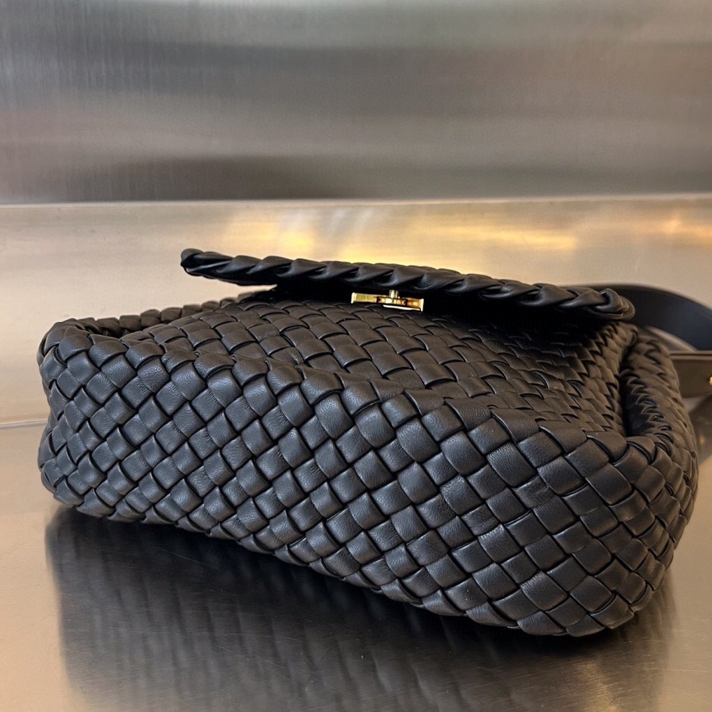Bottega Veneta Small Cobble Shoulder Bag - 