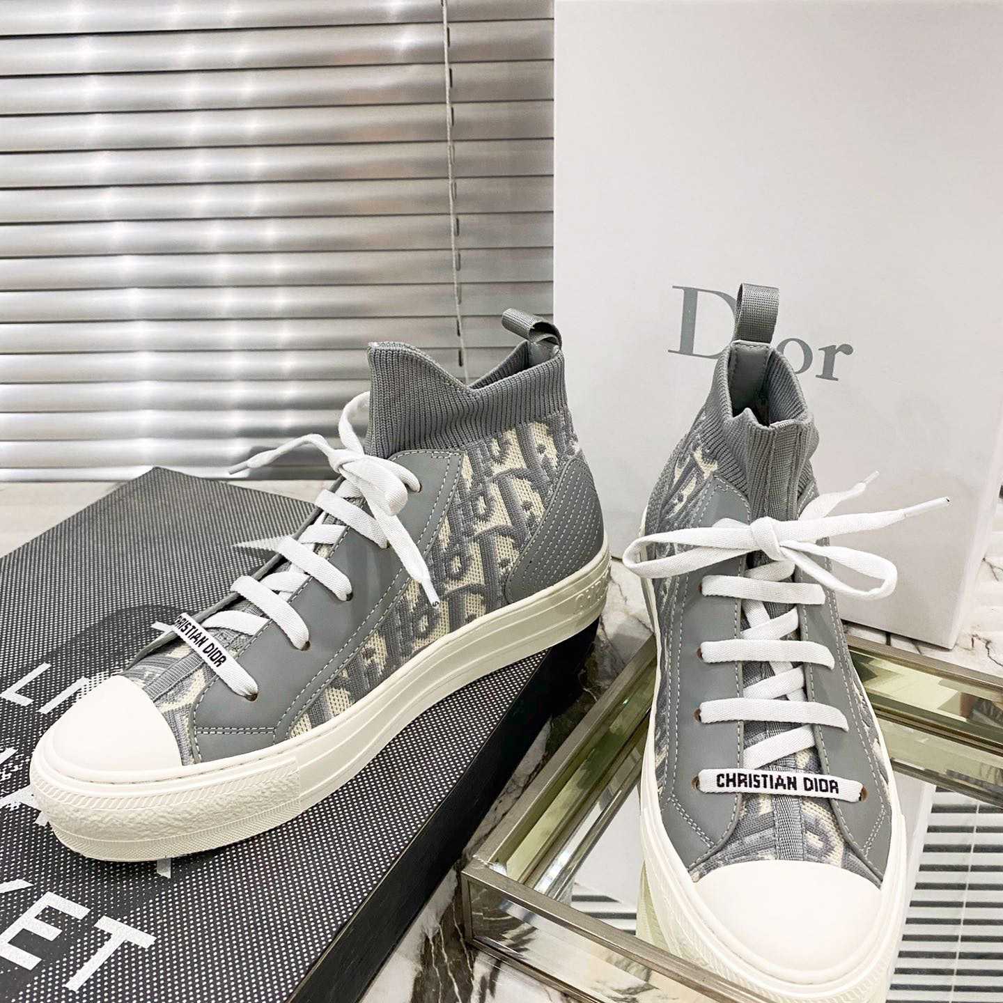 Dior Walk'n'Dior Sneaker - 