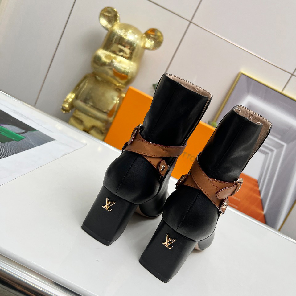 Louis Vuitton Parisienne Ankle Boot - 
