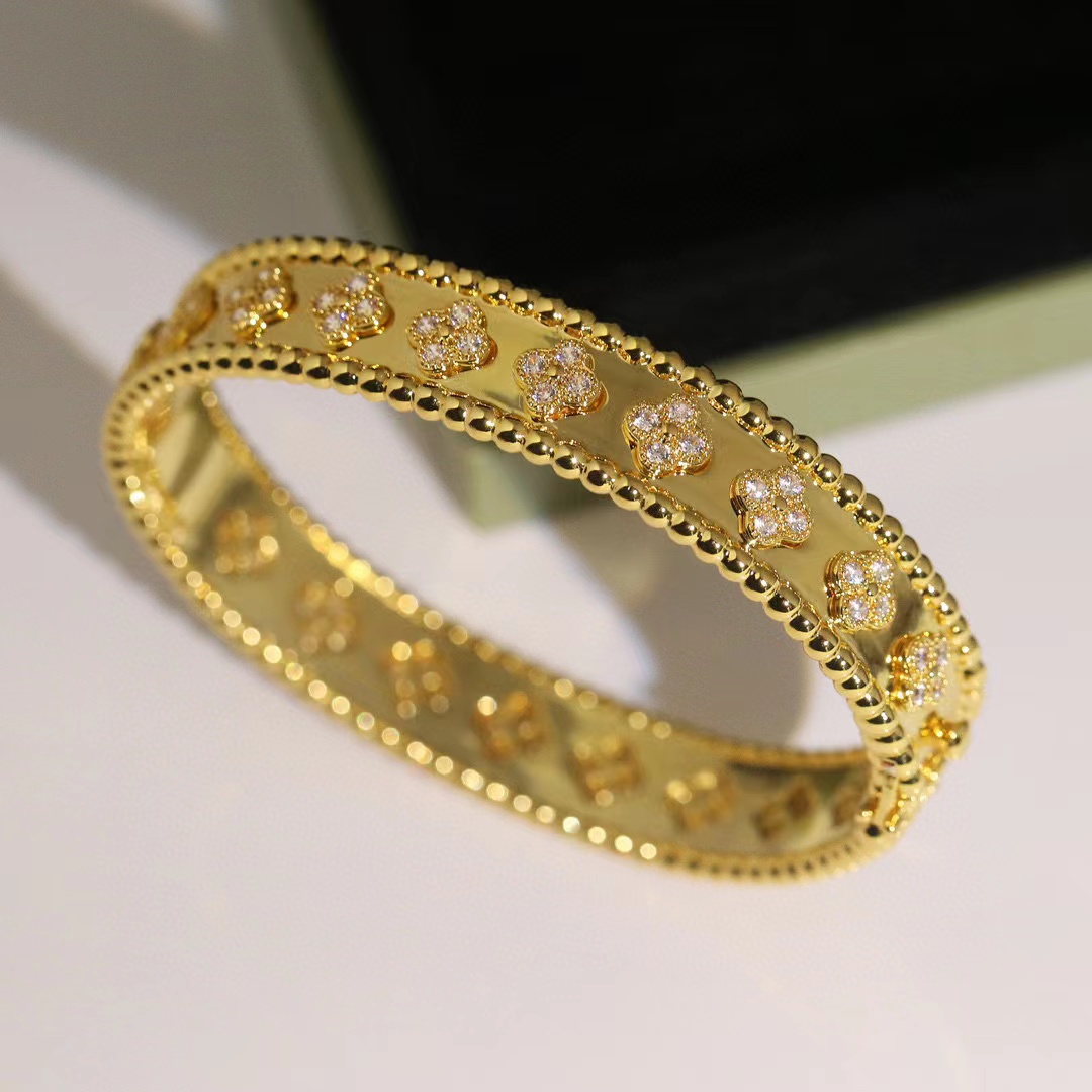 Louis Vuitto Bracelet  - 