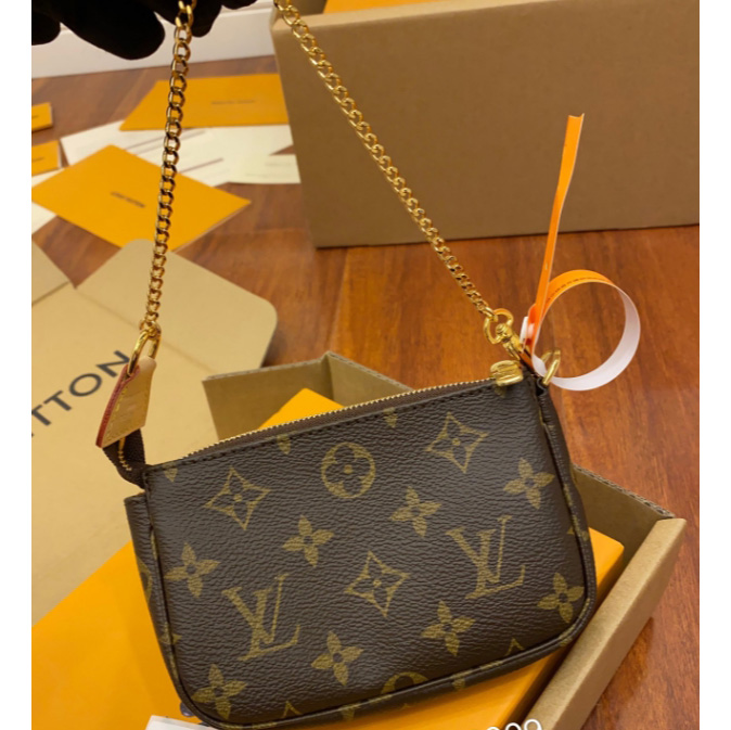 Louis Vuitton Mini Pochette Accessoires M58009 - 