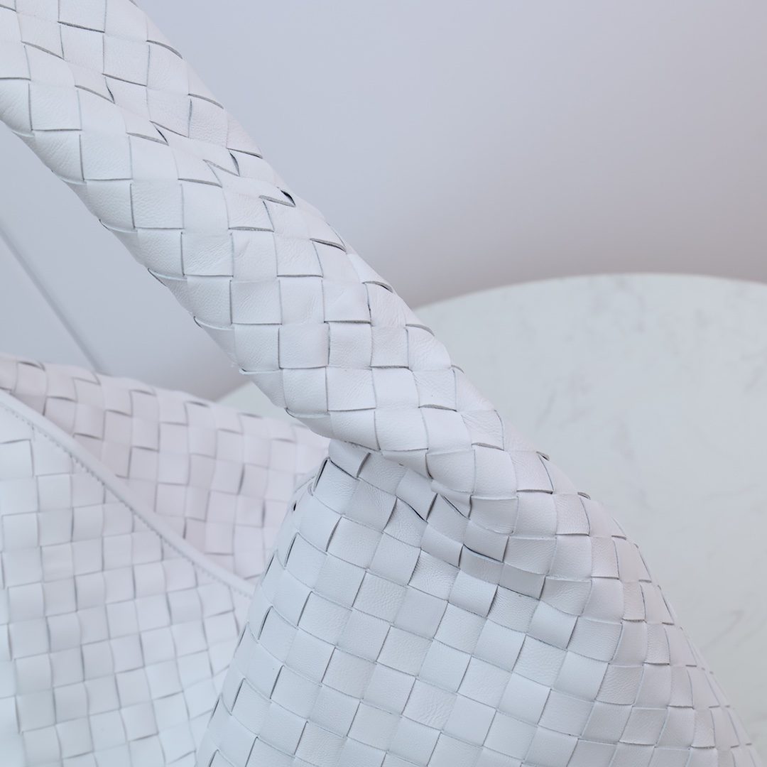 Bottega Veneta Large Hop - 