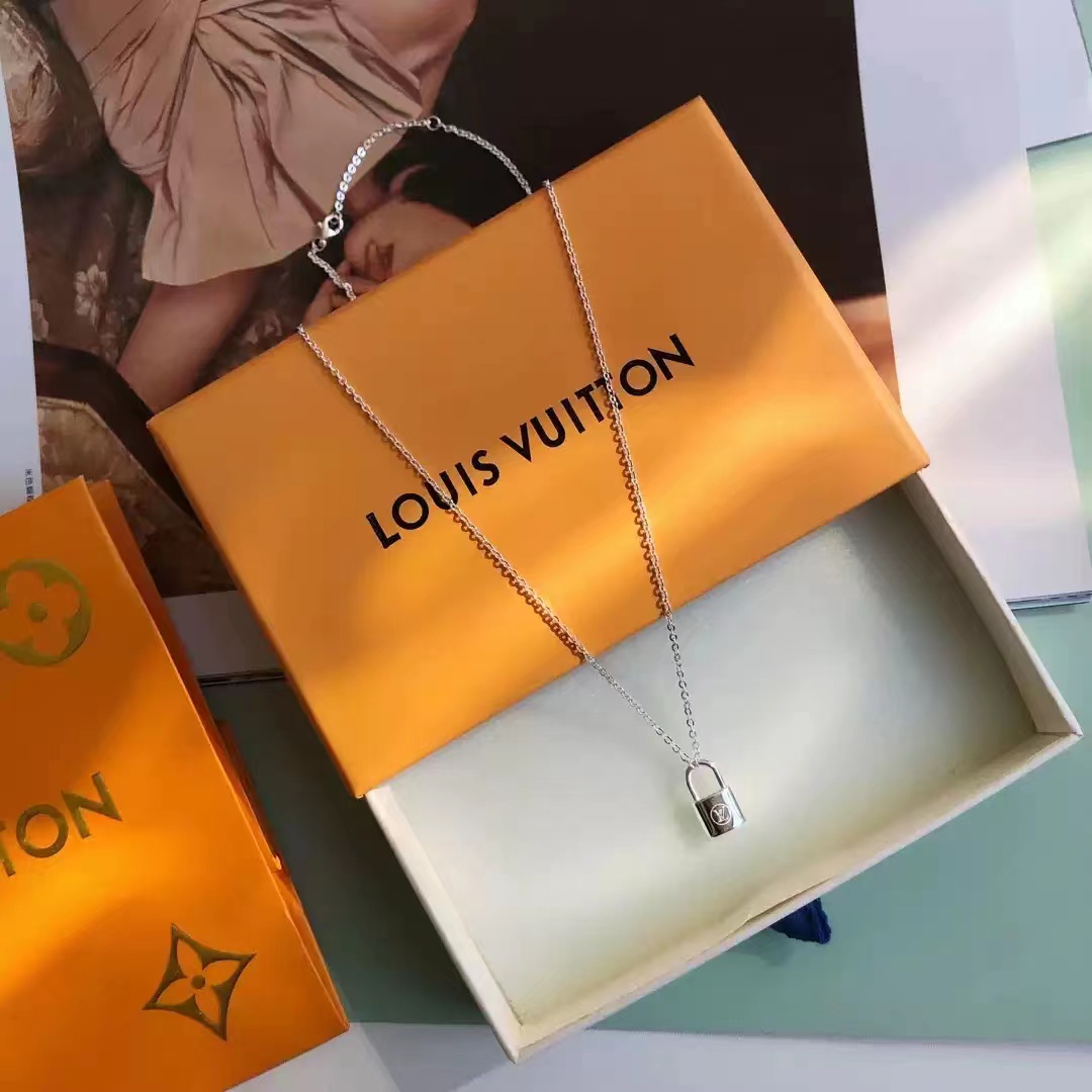 Louis Vuitto Lockit Pendant - 