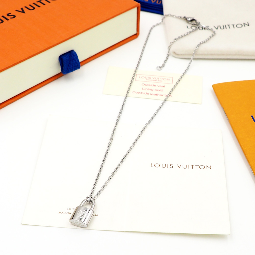 Louis Vuitto Lockit Pendant - 
