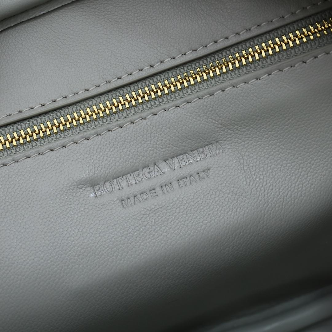 Bottega Veneta Small Getaway - 