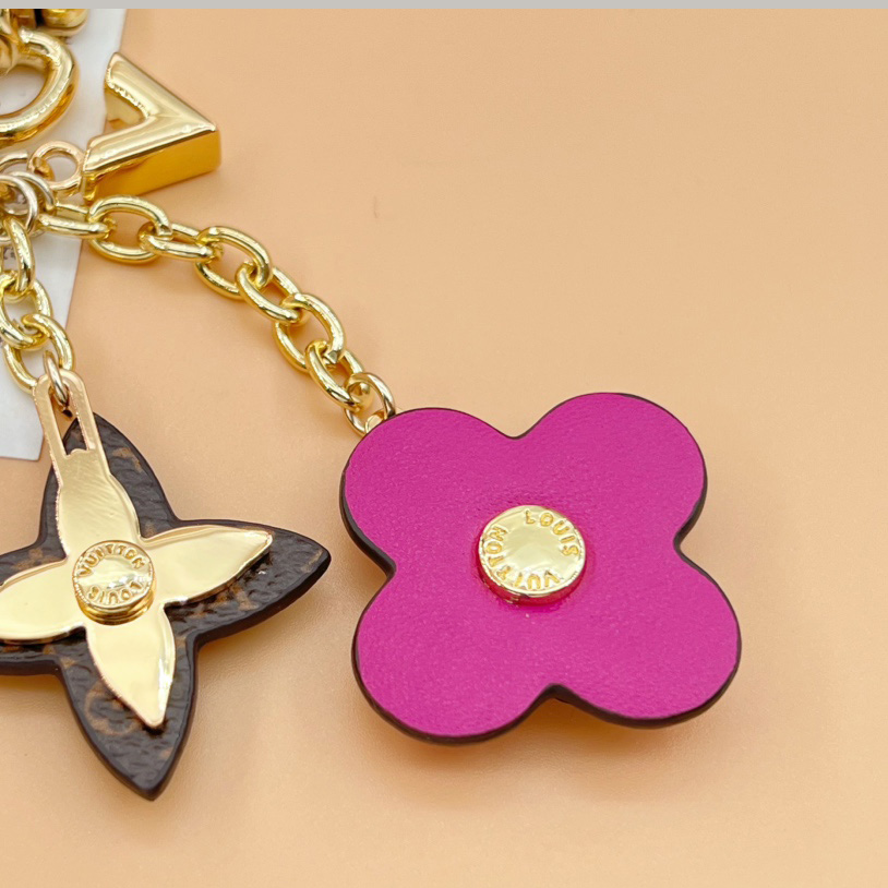 Louis Vuitton Blooming Flowers Bag Charm and Key Holder   M63084 - 