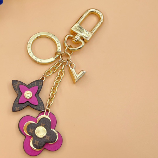 Louis Vuitton Blooming Flowers Bag Charm and Key Holder   M63084 - 