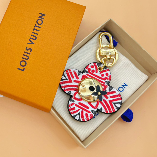 Louis Vuitton Blooming Flowers Bag Charm and Key Holder   M63084 - 