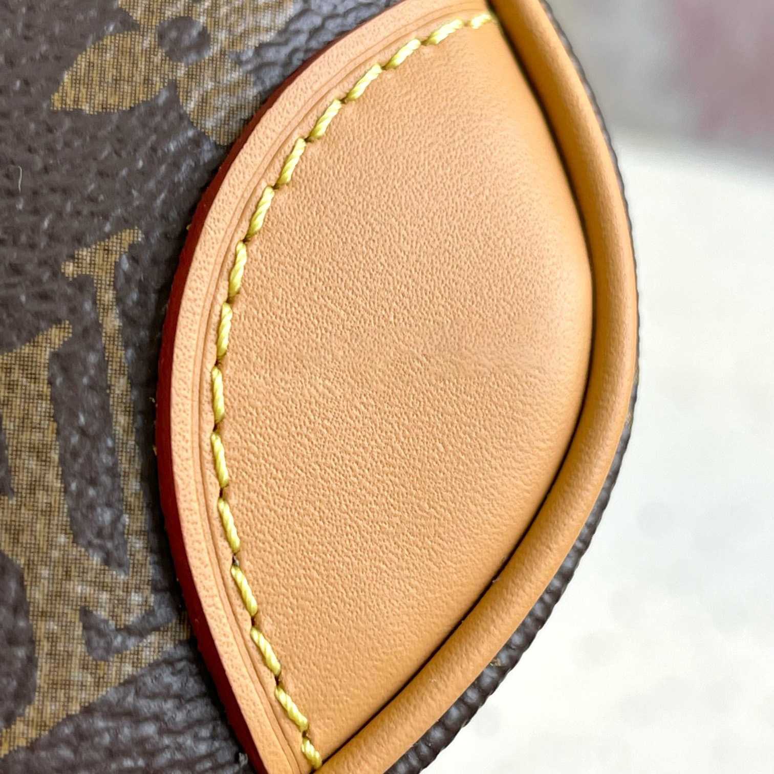 Louis Vuitton Diane    M46049 - 