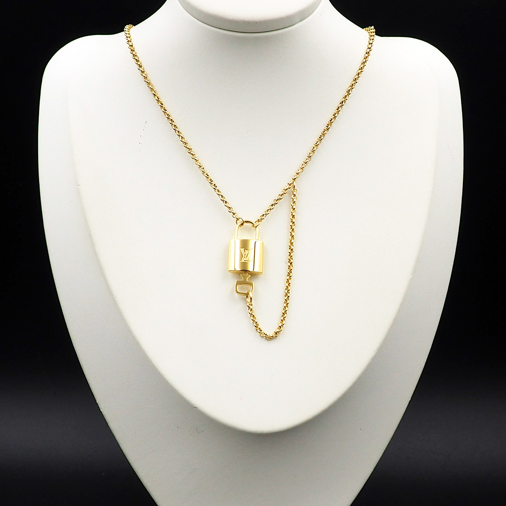 Louis Vuitto LV Locky Necklace   - 