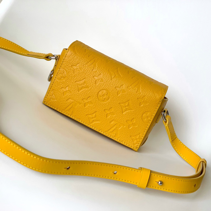Louis Vuitton Steamer Wearable Wallet     M82917 - 