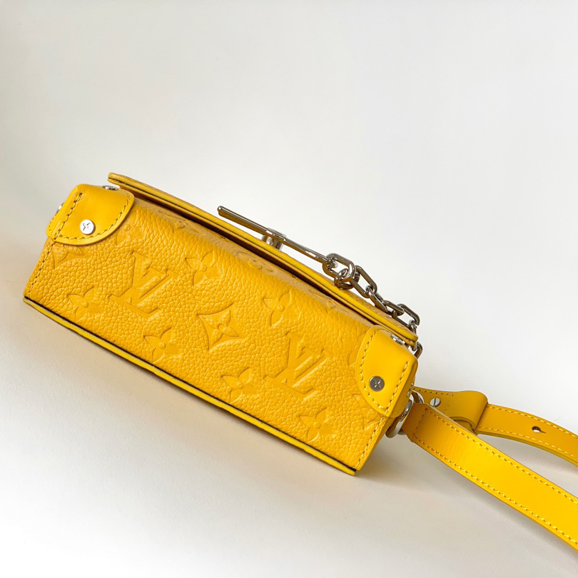 Louis Vuitton Steamer Wearable Wallet     M82917 - 