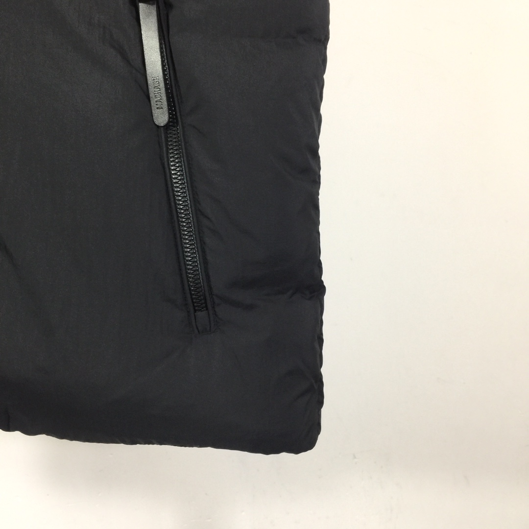 Mackage Padded Gilet - DesignerGu