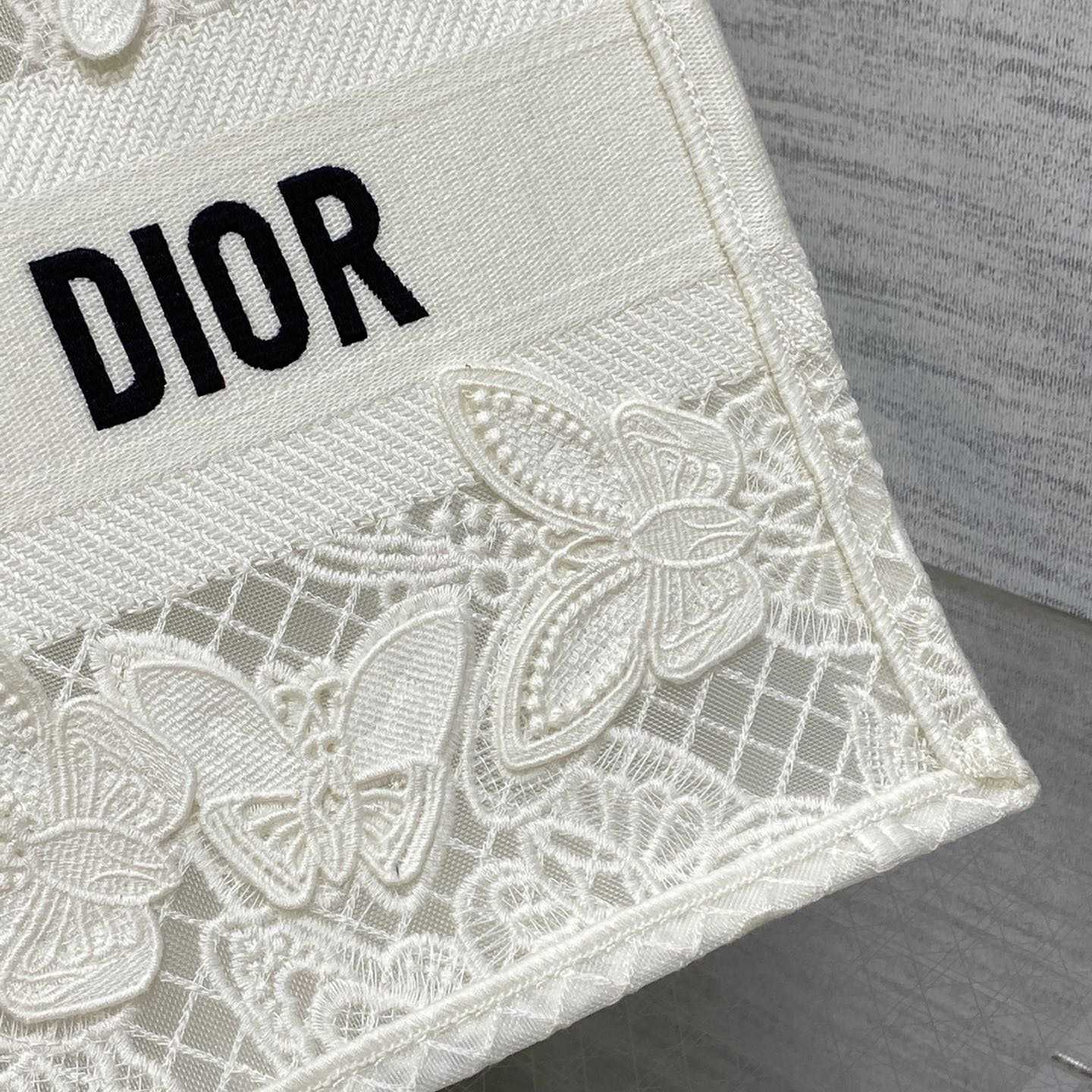 Dior Medium Dior Book Tote - 